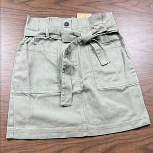 Blu Pepper Women’s Small Olive Green Tie-Belted Skirt